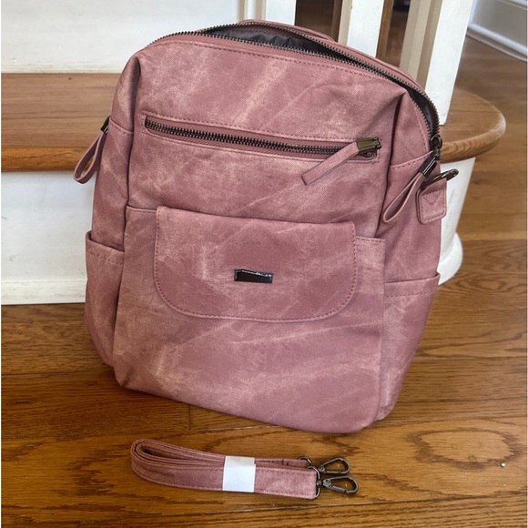 Back Packs - Picture 12 of 14